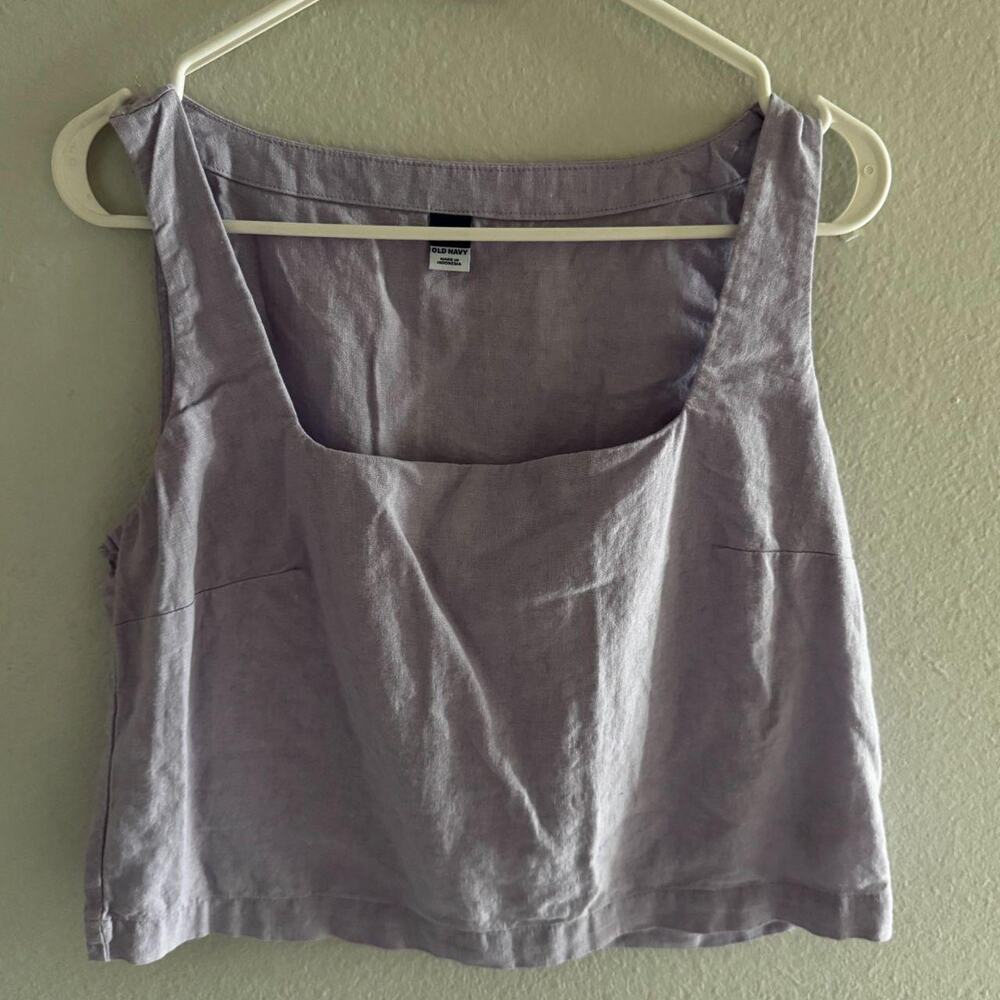 Old navy cropped tank in